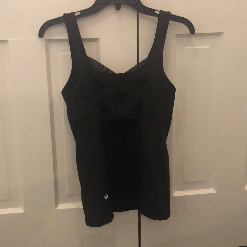 Lulu lemon exercise tank top with built in bra - Picture 2 of 5